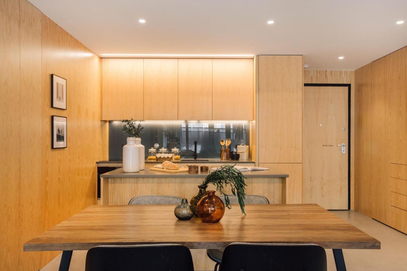 Peniche - 2 Bedrooms And Terrace In Santo Antonio * Lisboa